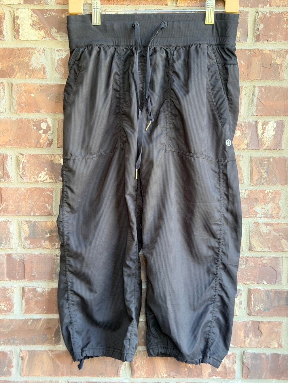 Lululemon Black Studio Style Drawstring Cinch Hem Pants Size 8